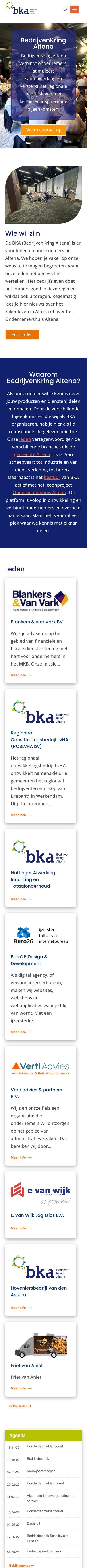 De hele homepage van BedrijvenKring Altena op een telefoon, beweeg erover om te scrollen